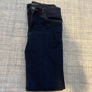 Banana Republic Traveler Jeans Slim Fit 31 x 34
